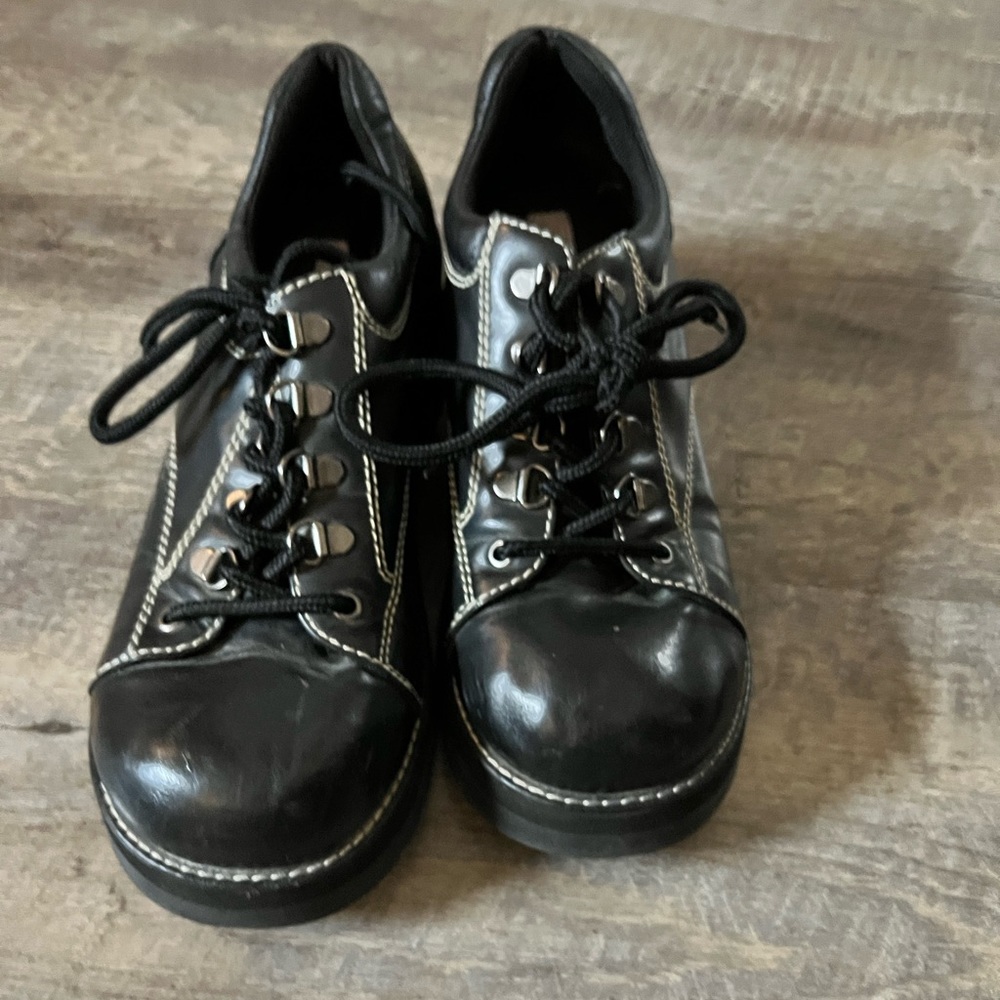 No Boundaries dress shoes